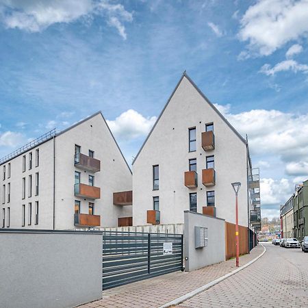 Brand New Studio In Old Town By Hostlovers Kaunas Bagian luar foto