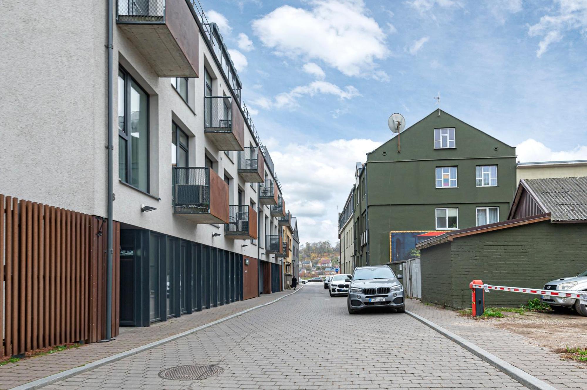 Brand New Studio In Old Town By Hostlovers Kaunas Bagian luar foto