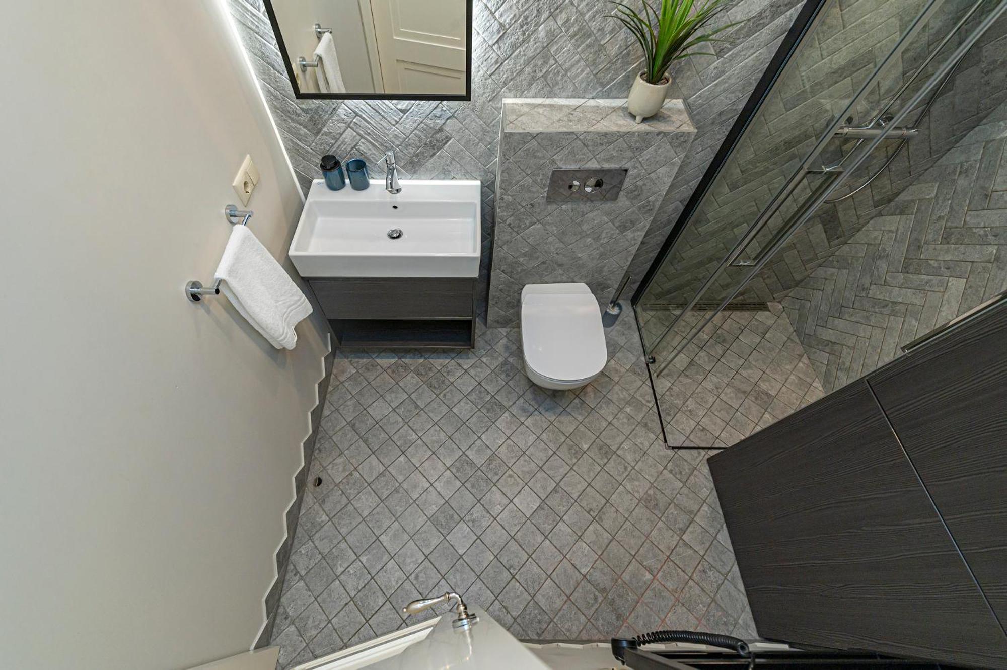 Brand New Studio In Old Town By Hostlovers Kaunas Bagian luar foto