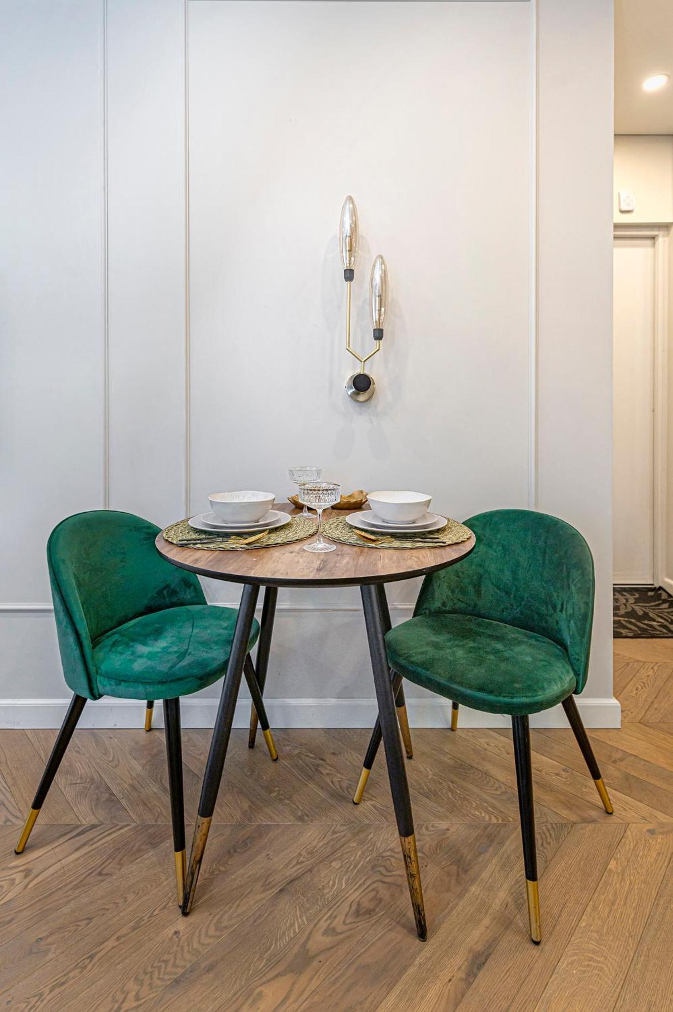 Brand New Studio In Old Town By Hostlovers Kaunas Bagian luar foto